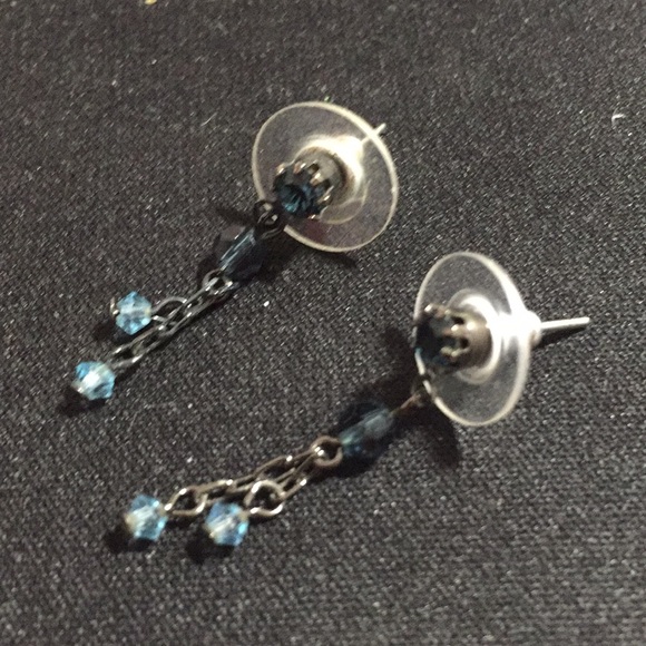 Jewelry - Picture 3 of 3